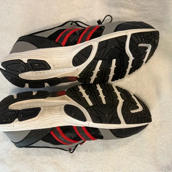 KingSize Gray and Red Water Shoes - Picture 3 of 3